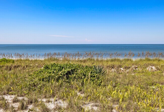 Building Photo - 4531 Shore Ln