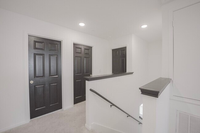 Building Photo - 10622 Cashew Run Ln