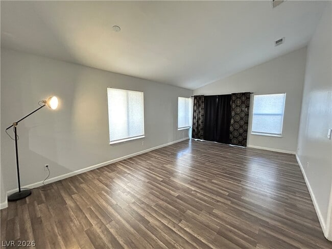 Building Photo - 7135 Shadow Crest Dr