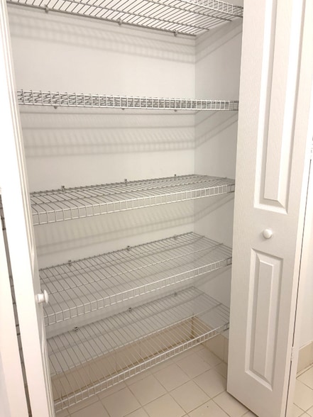 Building Photo - 10280 SW Stephanie Way