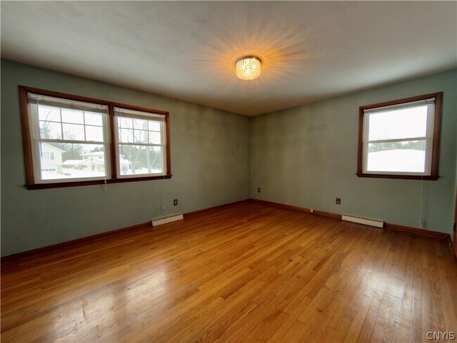 Building Photo - 112 Terrace Cir