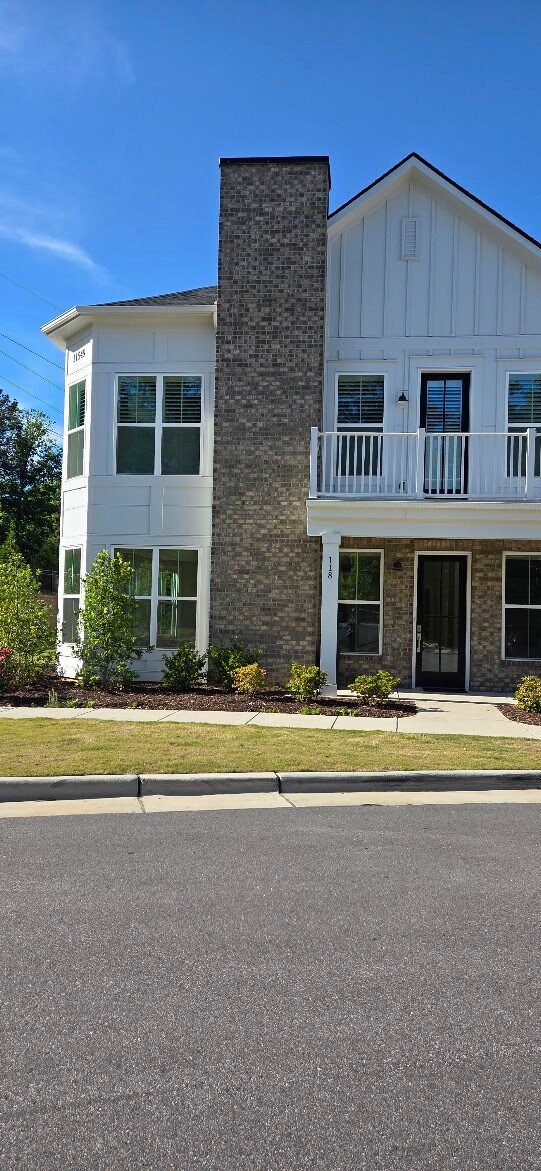 Building Photo - 11549 Helmond Way