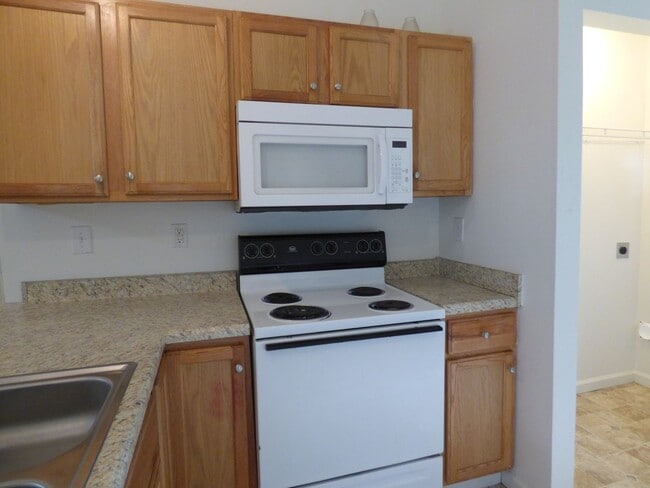 Building Photo - HAD222