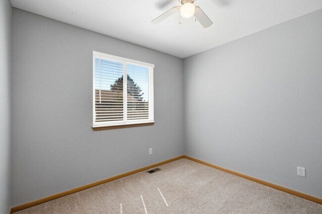 Building Photo - AVAILABLE NOW –   3 BD, 2 BA, 2 Car Garage - Pet Friendly | Wellington, CO