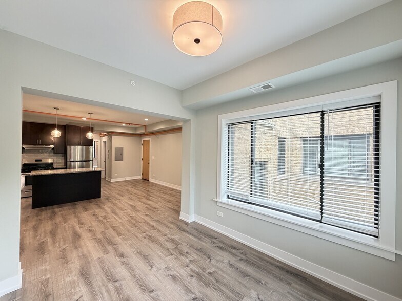 Building Photo - 1509 Maple Ave