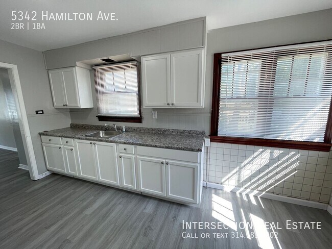 Building Photo - 5342 Hamilton Ave
