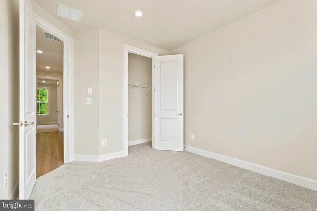 Building Photo - 11152 Lanier Farm Lp