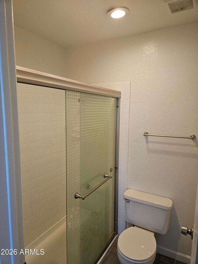 Building Photo - 3810 E Earll Dr