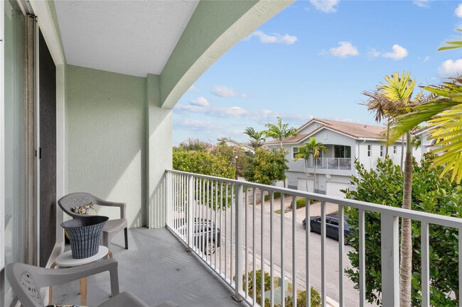 Building Photo - 3067 Laurel Ridge Cir