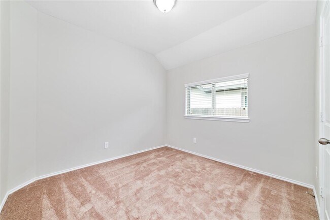 Building Photo - 20231 Moonlight Falls Ct
