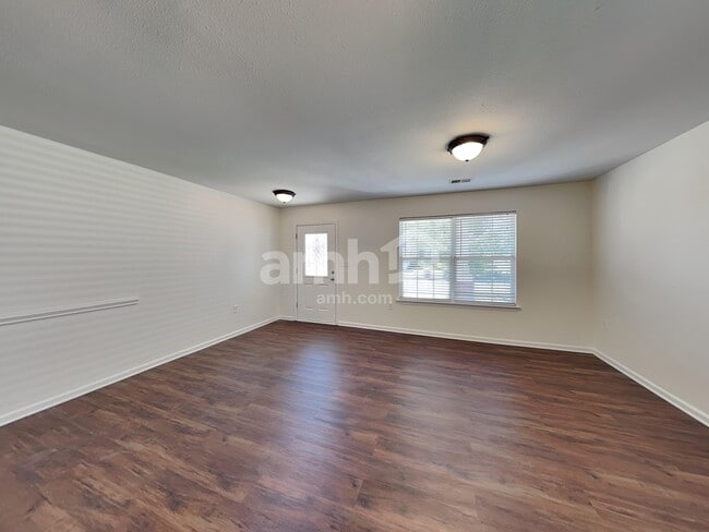 Building Photo - 14718 Watertrace Dr