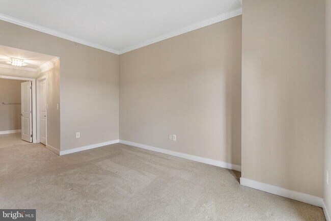 Building Photo - 155 Potomac Passage