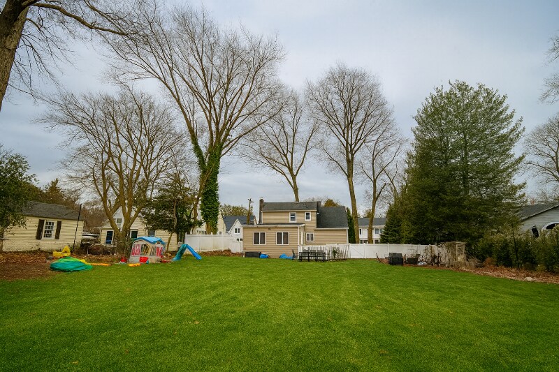 Building Photo - 23 Downing Pl