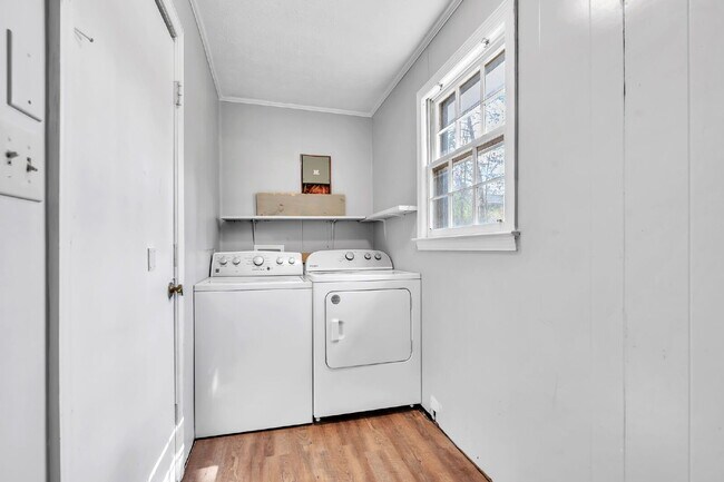 Building Photo - 3BR, 1.5 BA Ranch on Over Half an Acre with Fenced Yard, and Deck $1850/mo rent