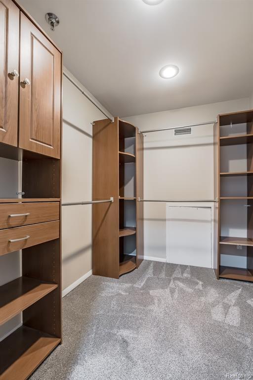 Building Photo - 116 Saber Way