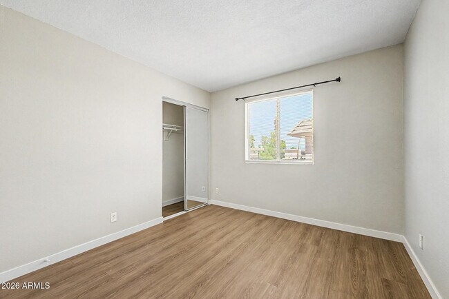 Building Photo - 17009 E Calle Del Oro