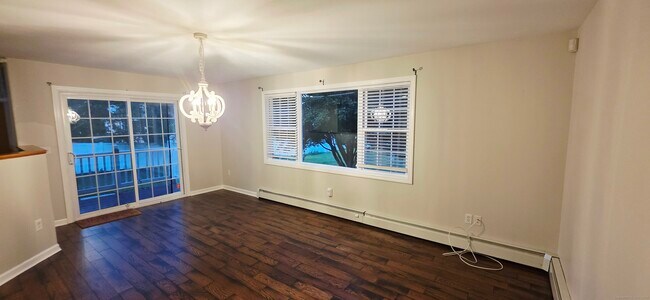 Building Photo - 150 Old Town Dr