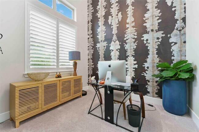 Building Photo - Beautiful Home in Sienna