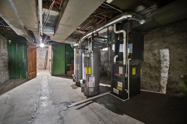 Building Photo - TGS Upstairs Lounge