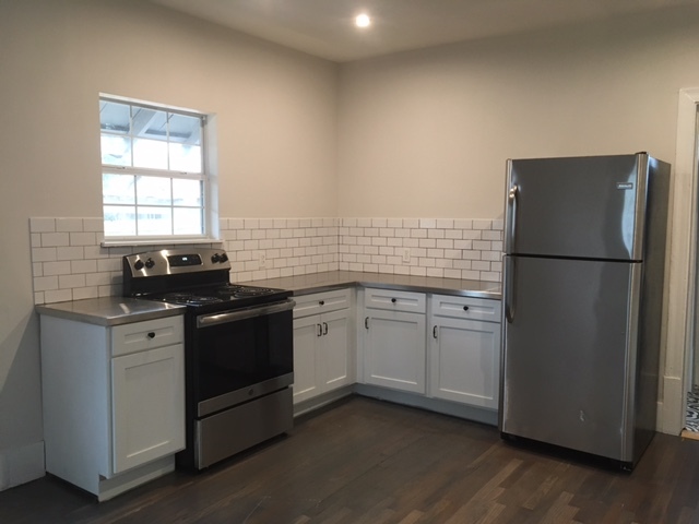 Brand new stainless steel refrigerator - 1133 W Lynwood Ave