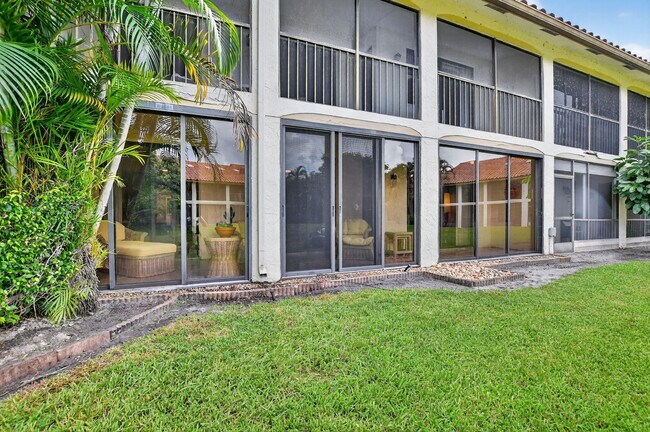 Building Photo - 7773 La Mirada Dr