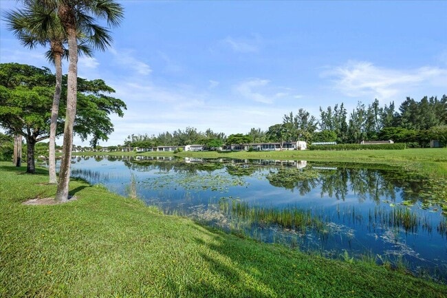 Building Photo - 455 Golden River Dr