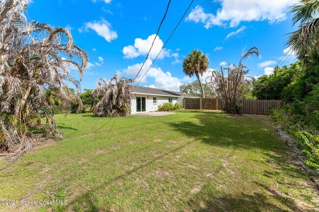 Building Photo - 3077 Sea Gate Cir