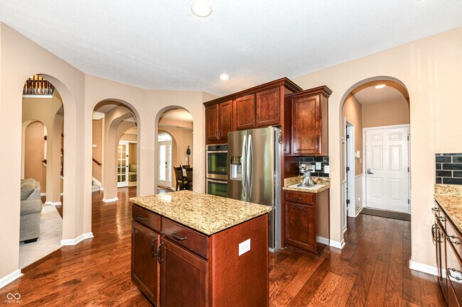 Building Photo - 12226 Eddington Place