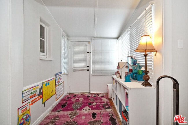 Building Photo - 1272 Ridgeley Dr