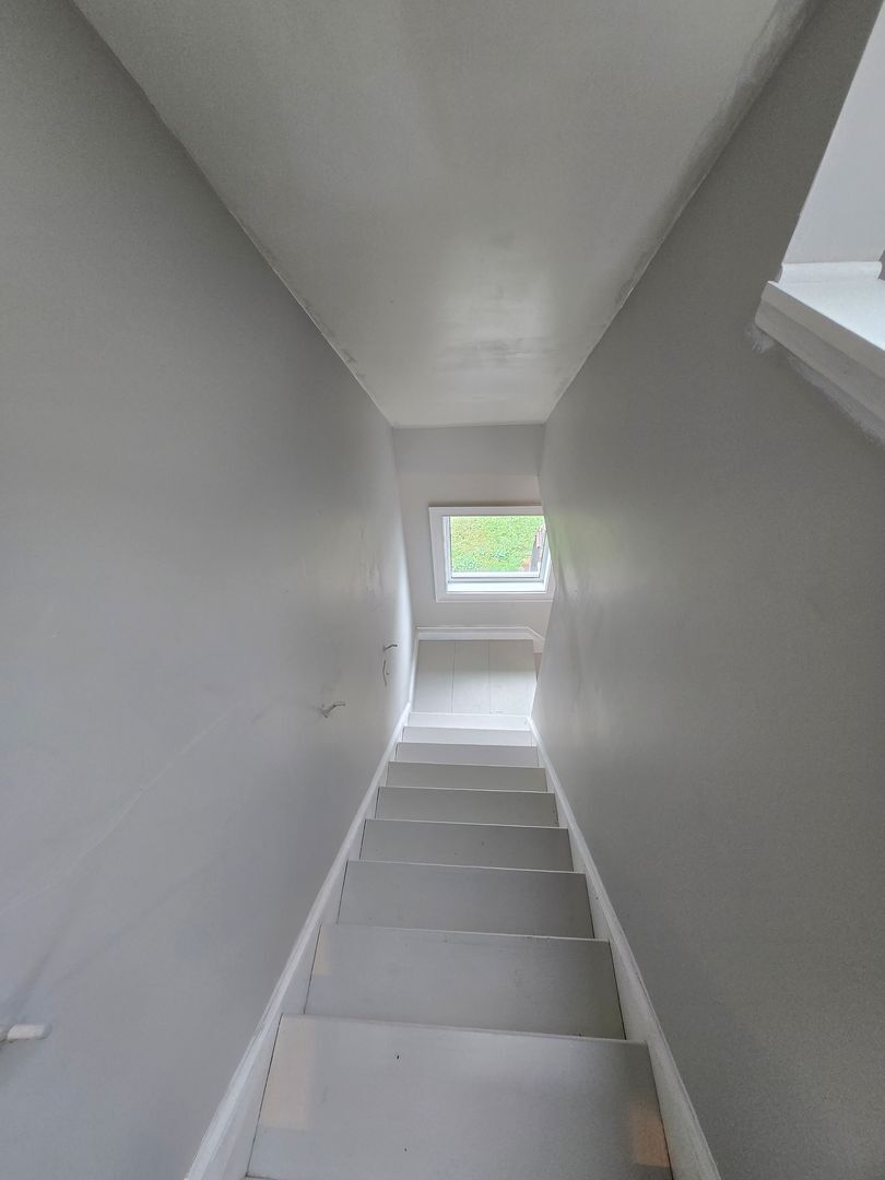 Building Photo - 457 Admiral St