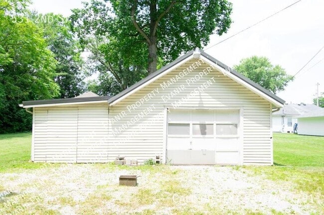 Building Photo - 531 2nd St