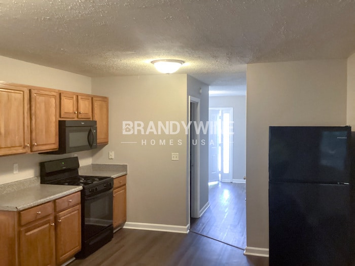 Building Photo - 1667 Cutters Mill Dr