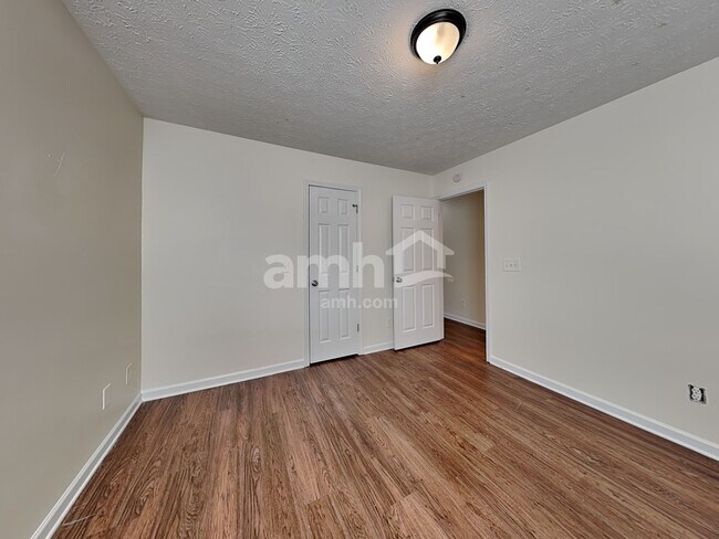 Building Photo - 78 Red Maple Way