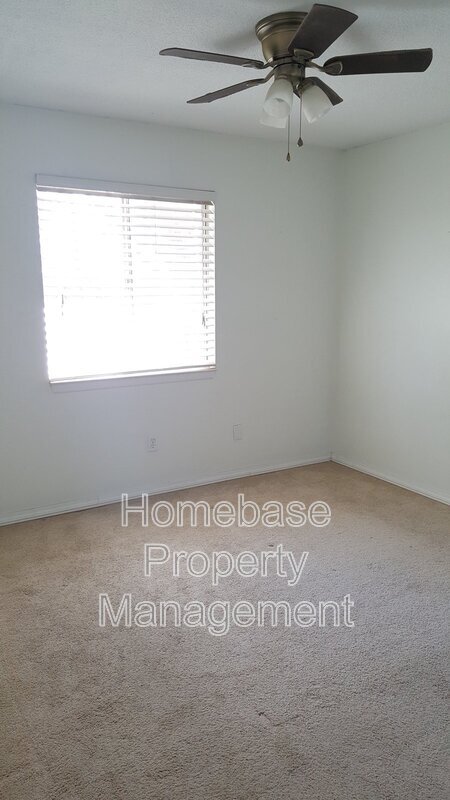 Building Photo - 5210 Hickory Ave