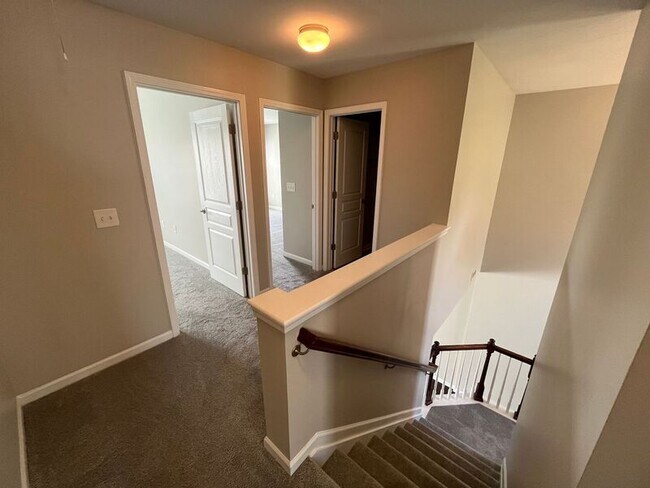 Building Photo - 8206 Yaxley Hall Dr