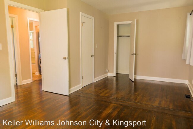 Building Photo - 2 br, 1 bath House - 617 Range St