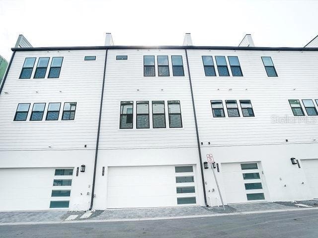 Building Photo - 2062 Packing District Wy
