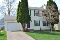 Building Photo - 4118 Hickoryview Dr