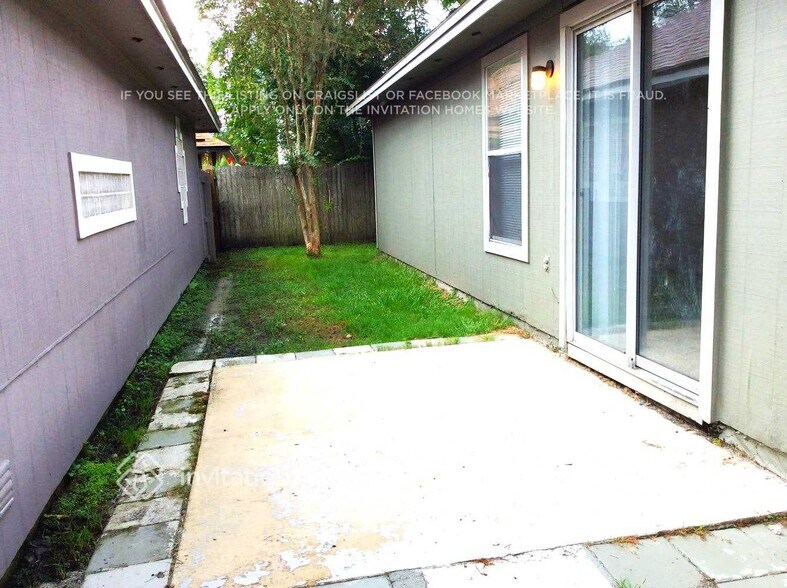 Building Photo - 11484 Mandarin Glen Cir E