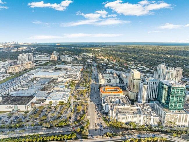 Building Photo - 9143 SW 77th Ave