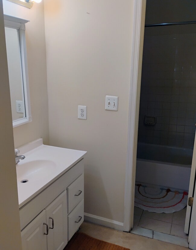 Building Photo - 2216 Fort Pickens Ct