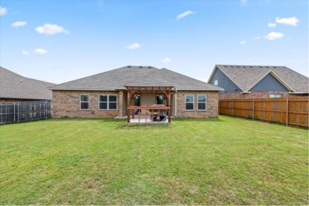 Building Photo - 10709 Little Sallisaw Creek Dr