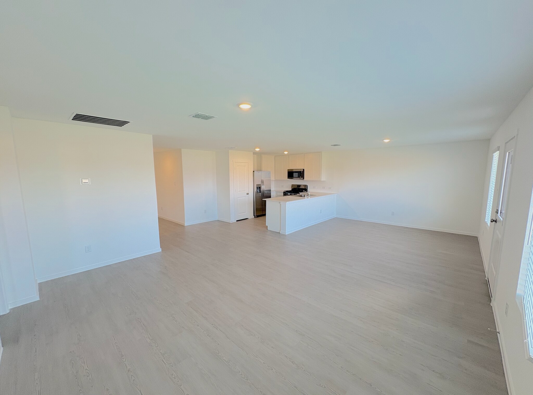 Building Photo - 15020 Reyes Rd