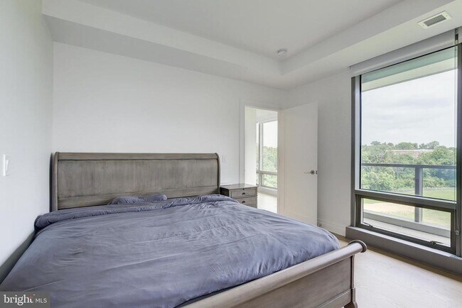 Building Photo - 2501 M St NW