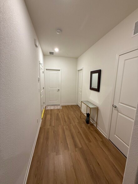 Building Photo - 2056 Ballet Way