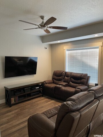Building Photo - 982 E 70 S