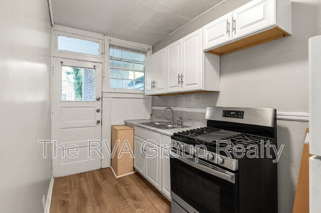 Building Photo - 2611 Grayland Ave