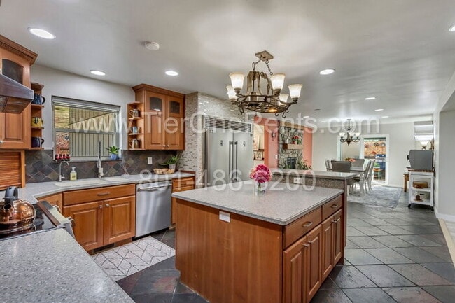 Building Photo - This property offers a NO DEPOSIT option a...