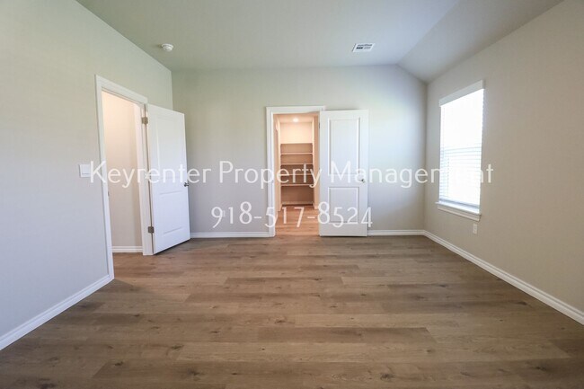 Building Photo - 15610 S 75th E Ave
