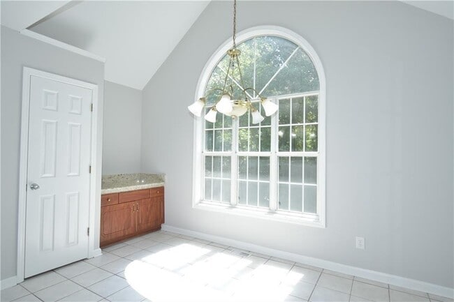 Building Photo - 2030 Hunters Trail Dr